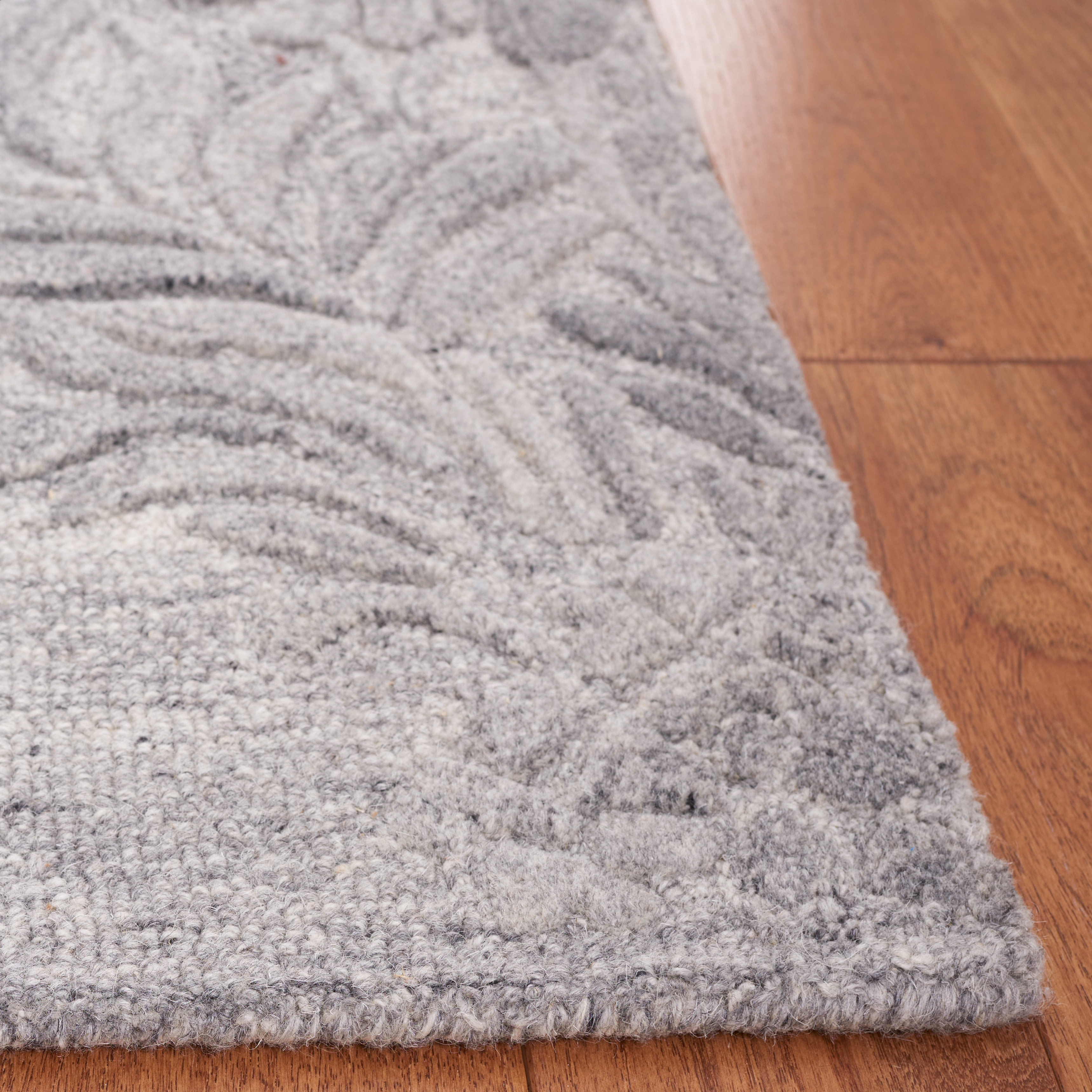 SAFAVIEH Jardin Salome Leaves Area Rug, Gray, 8' x 10'