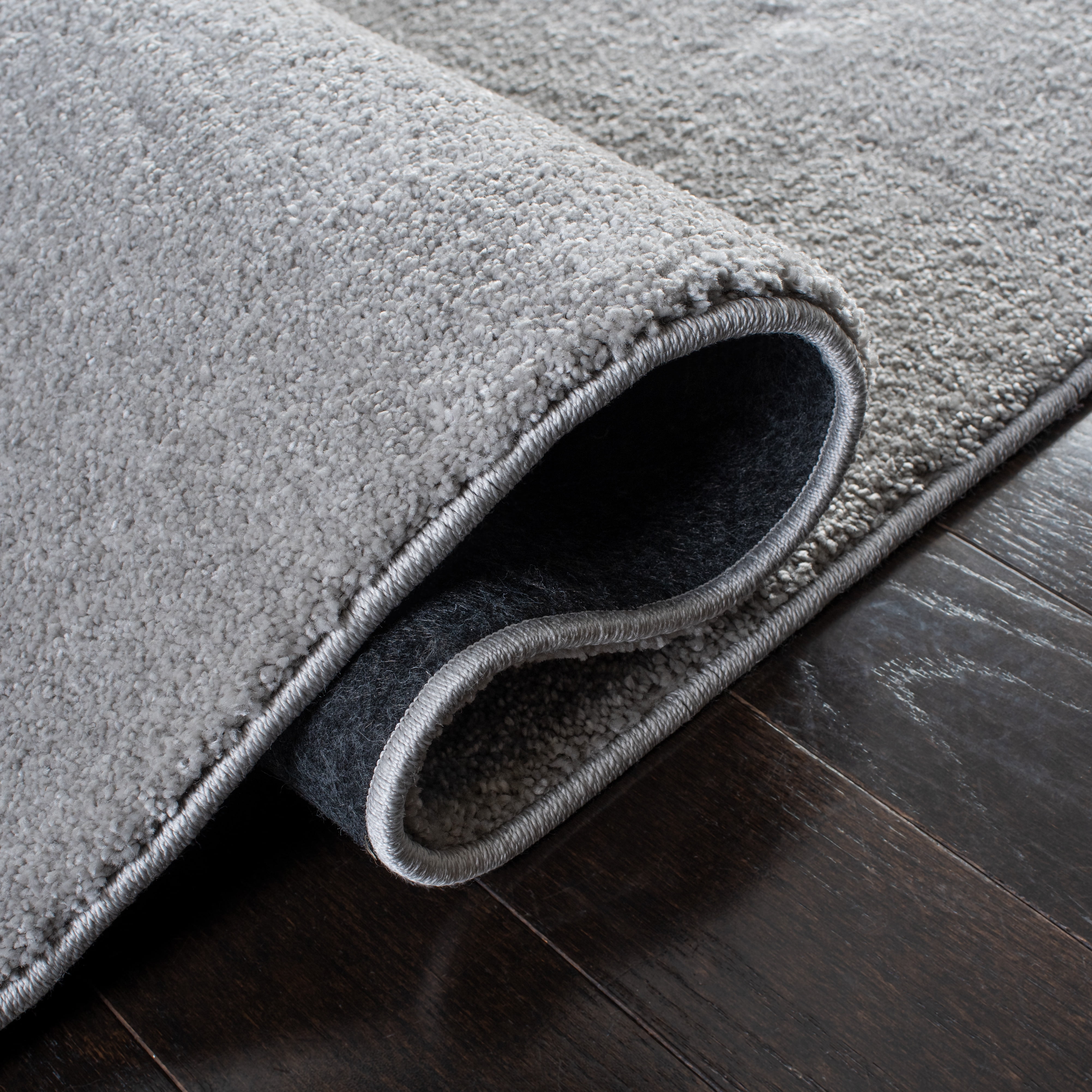 SAFAVIEH Plain and Solid Carleen Solid Plush Area Rug, Light Grey, 8' x 10'