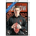 thumbnail image 2 of NFL Bengals de Cincinnati - Joe Burrow pose 20, 2 of 4