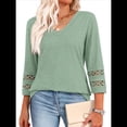 thumbnail image 1 of Blusas Elegantes e Informales de 3/4 para Mujer, Camisetas de Cuello en V A , Ropa de Verano 2025. Verde M, 1 of 7
