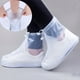 thumbnail image 1 of Funda para zapatos impermeable, gruesa, resistente al desgaste, transparente, desechable, para exteriores, antideslizante, para botas de lluvia, para días de nieve, para hombres y mujeres, 1 of 3