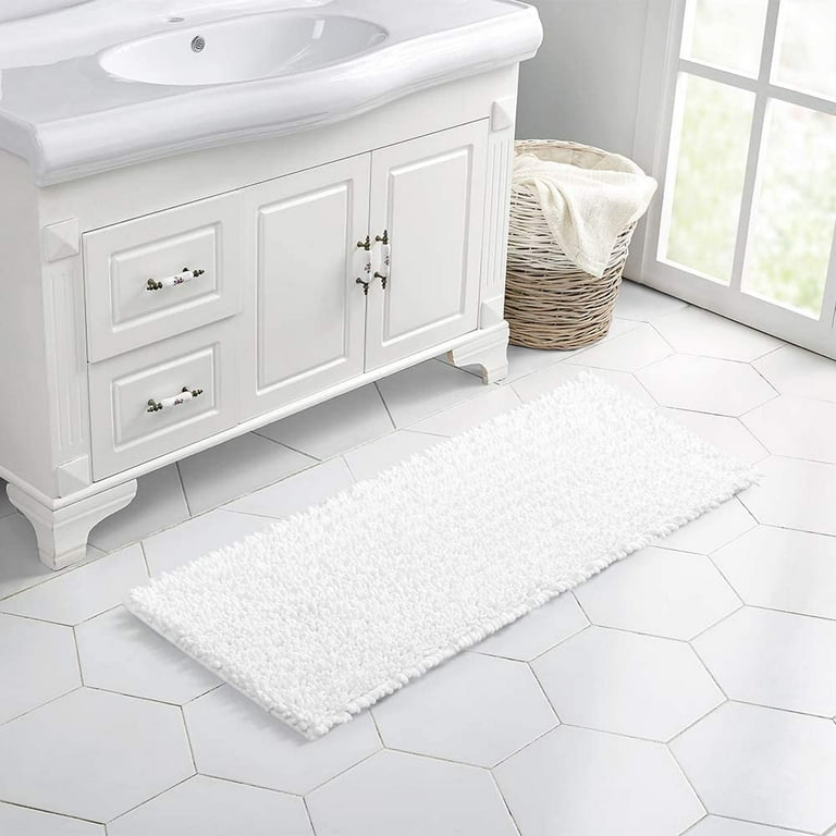Howarmer Large White Bathroom Rugs, 20×32 Absorbent Shaggy