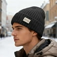 thumbnail image 4 of Bonnet pour Homme et Femme, Classics Basic Bonnet Hiver Extensible en Tricot, Chaud et Confortable, Bonnets dâHiver, Knit Beanie Bonnets Mixte pour Cyclisme Ski Jogging, 4 of 5