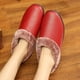 thumbnail image 4 of Zapatos de invierno y algodón Zapatillas de algodón grueso de terciopelo de invierno para mujer Botas de algodón cálidas impermeables de cuero para madres de mediana edad, 4 of 6