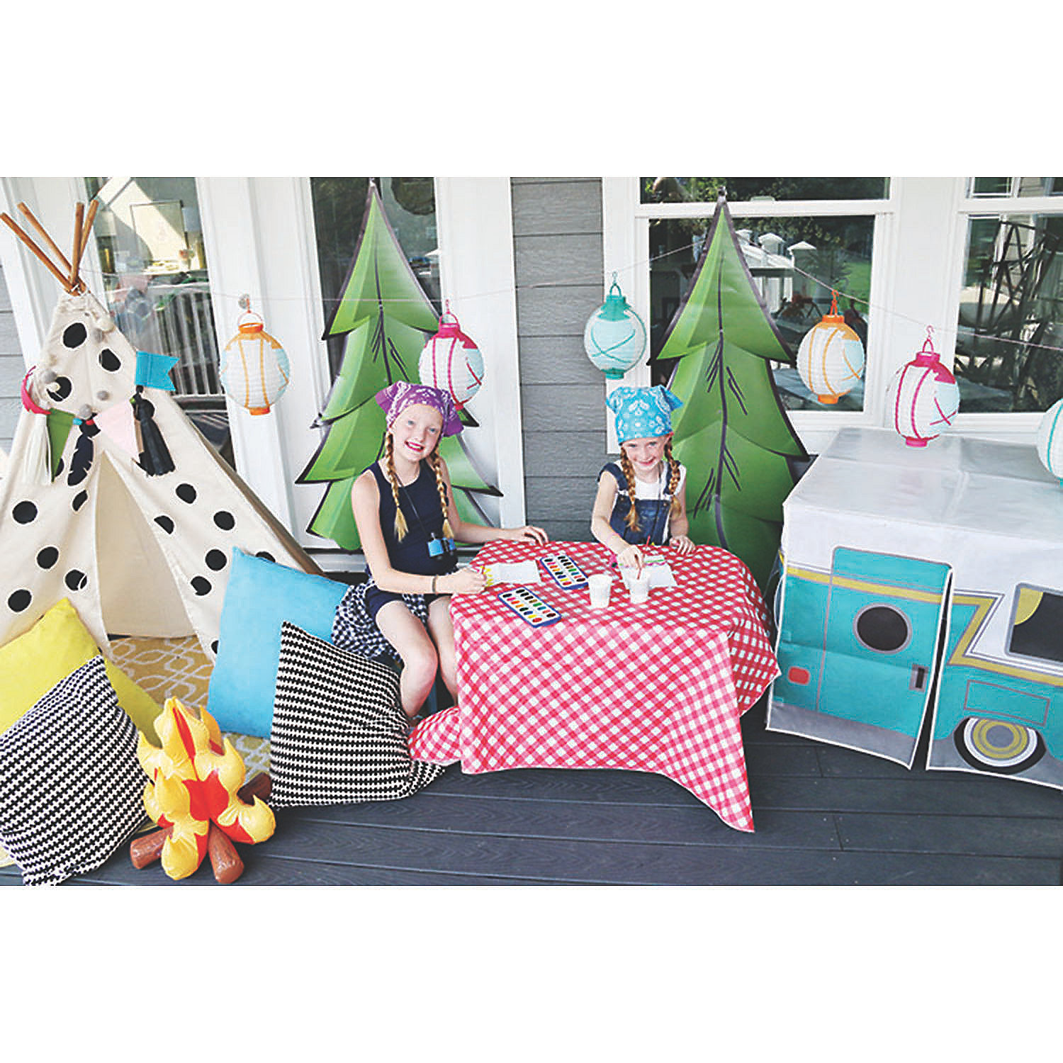 Oak Tree - Large Cardboard Cutout / Standee / Standup - Includes 8x10 (20x25cm) Star Photo