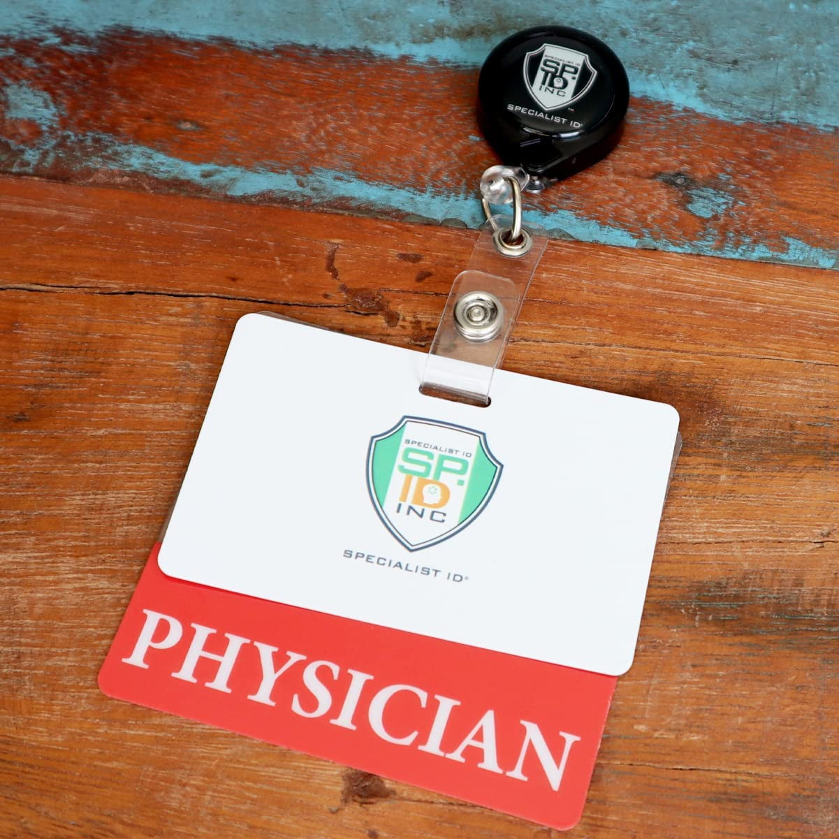 Reasons Why Doctors Should Wear Badge Reels - Specialist ID –