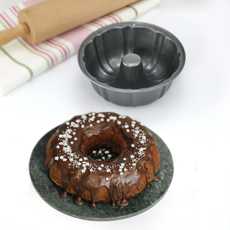 Vintage Miniature Small Silver Fluted Tube Aluminum Bundt Cake Pan, 4  inches