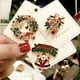 thumbnail image 2 of Broche navideño lindo anciano gota de aceite insignia accesorios personalizados dibujos animados serie navideña insignia, 2 of 6