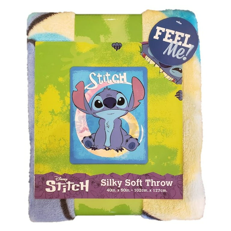 Disney Lilo und Stitch Decke mit Wintermotiv, € 13,- (2201