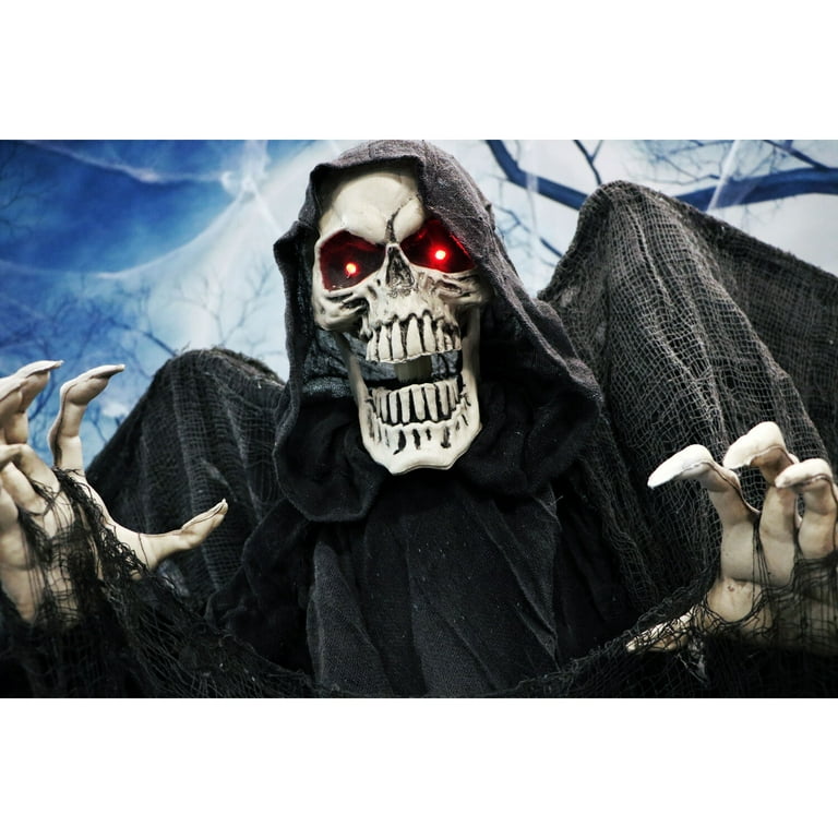 Life-Size Animatronic Skeleton Reaper with Wings with Lights