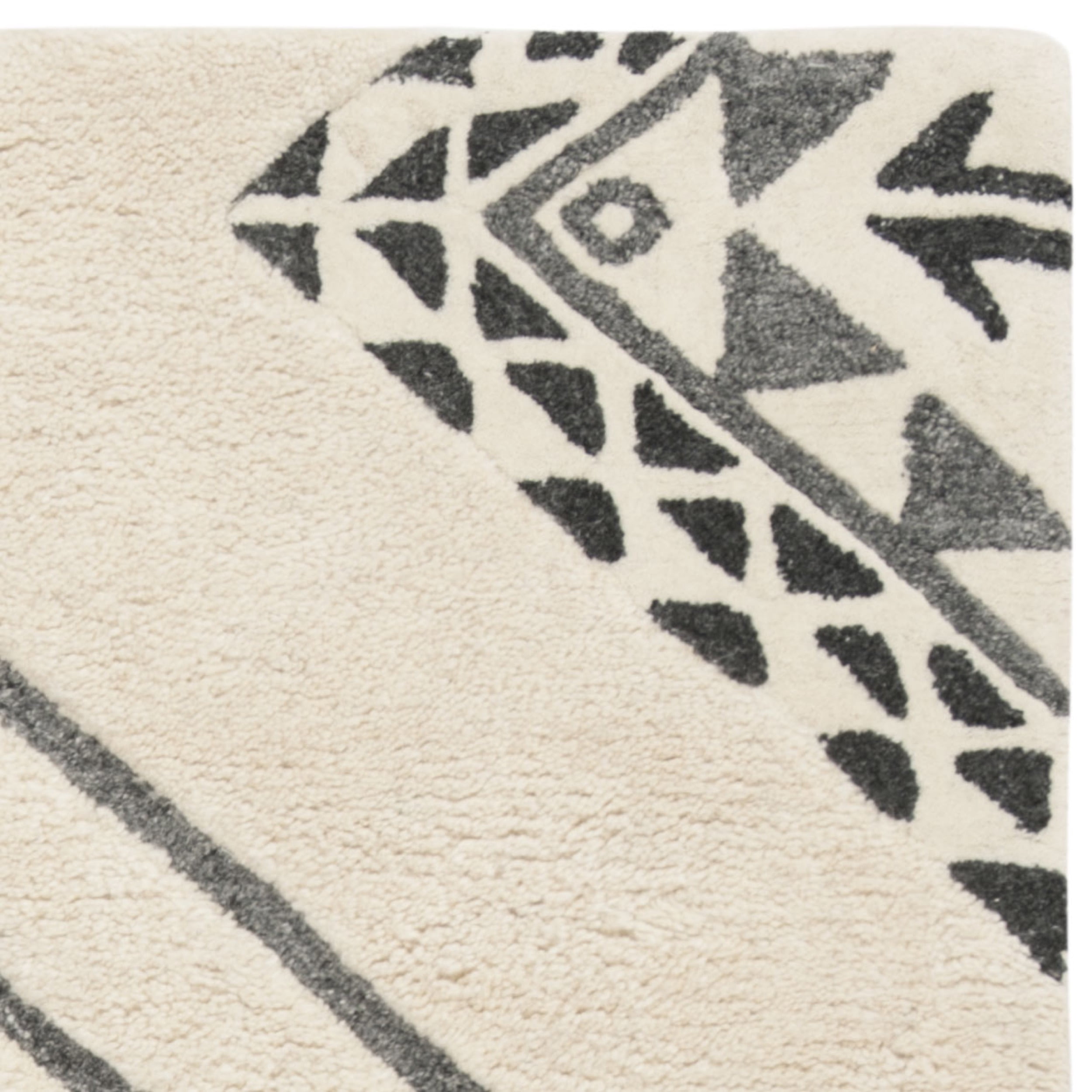 SAFAVIEH Casablanca Jannine Geometric Shag Area Rug, Ivory/Grey, 5' x 8'