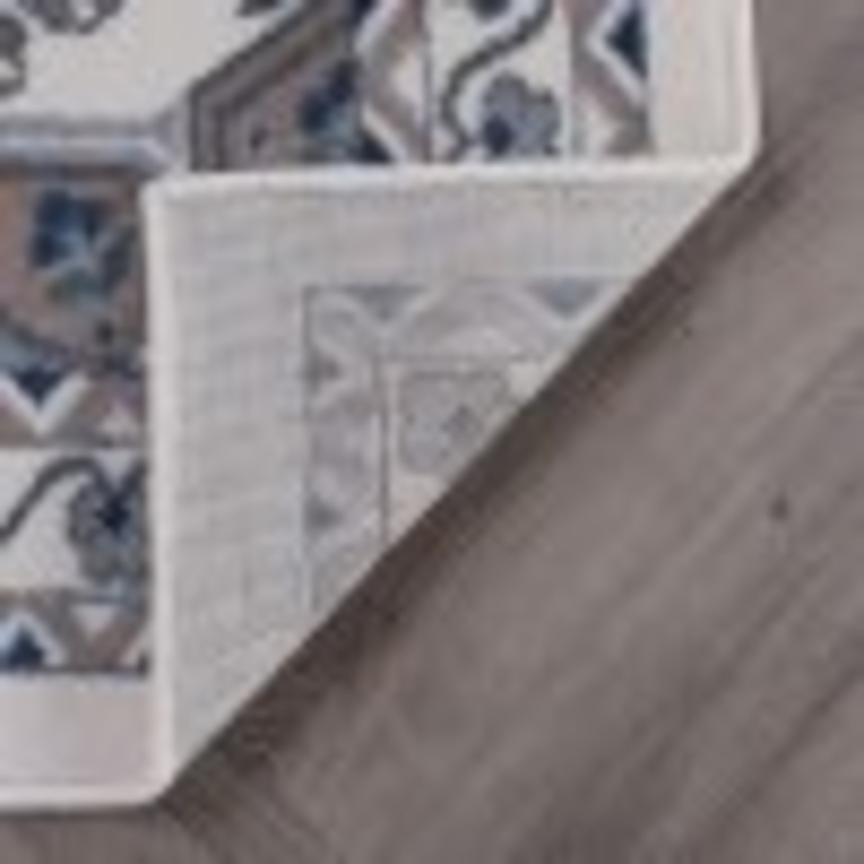 Hampton Traditional 4' x 5' Cream and Beige Polypropylene Indoor Area Rug