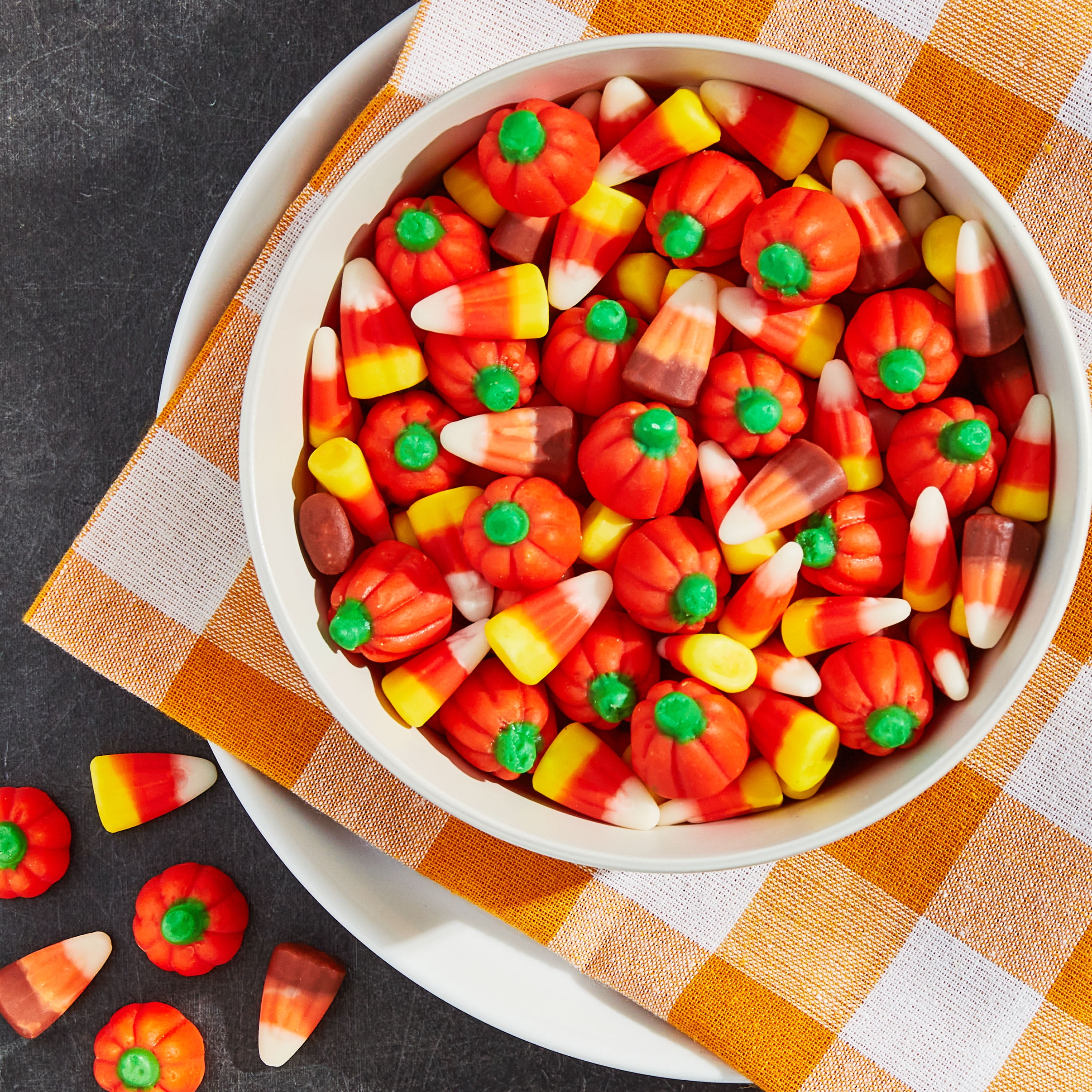 Great Value Autumn Mix Halloween Candy, 12 oz Bag