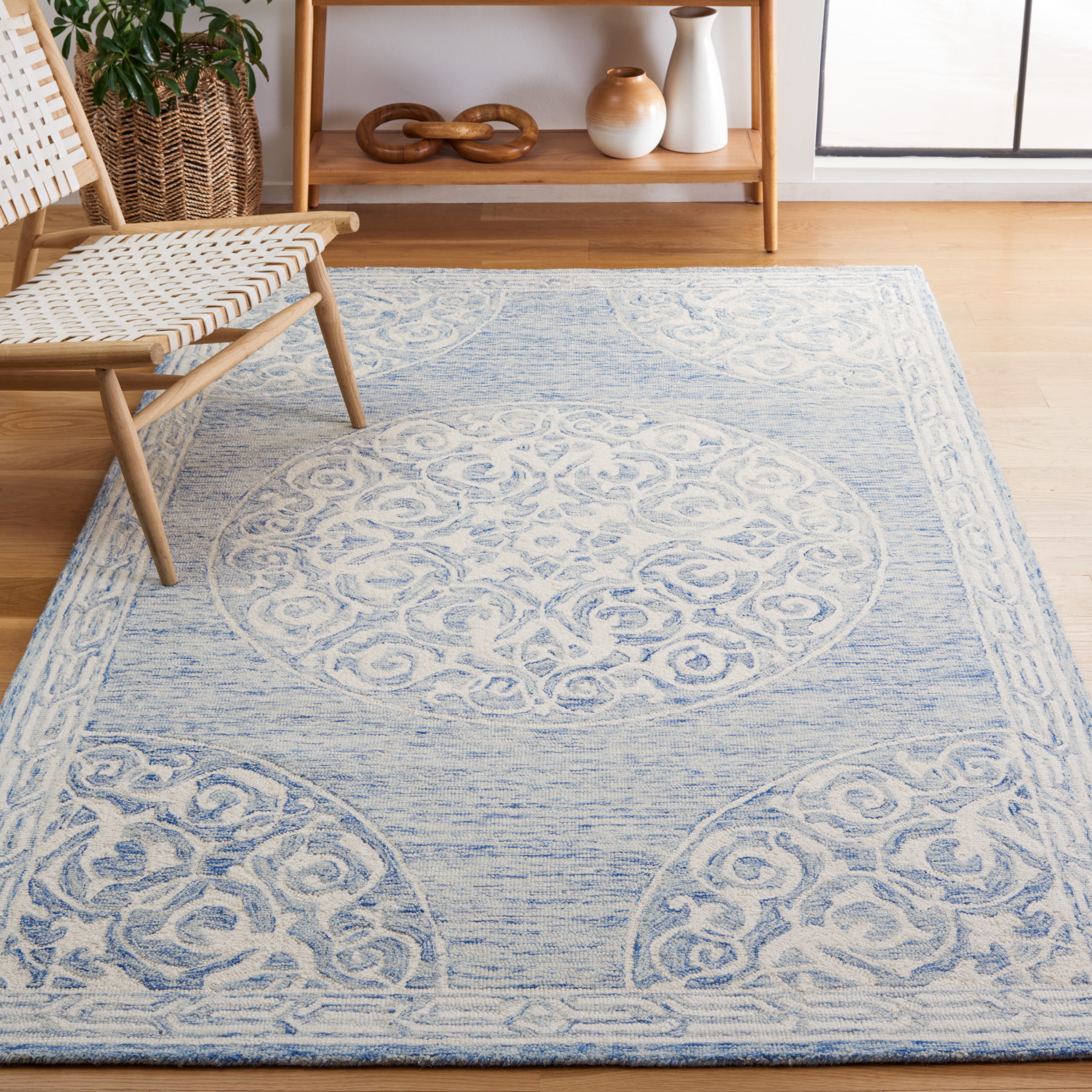 SAFAVIEH Metro Lavern Medallion Area Rug, Blue/Ivory, 8' x 10'