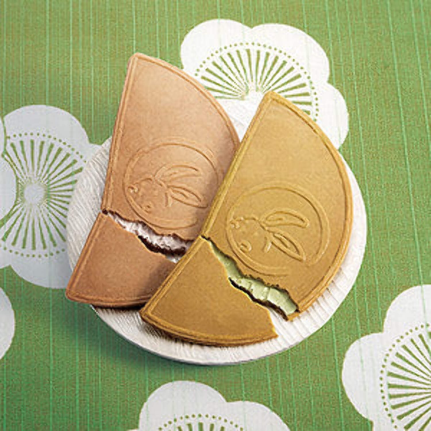 Kamakura Goro Honten Kamakura Half Moon 10 Pack Made in JAPAN - Tokyo Snack Land