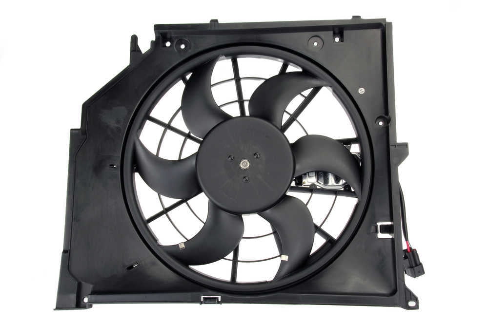 URO 17117561757 Auxiliary Engine Cooling Fan Assembly