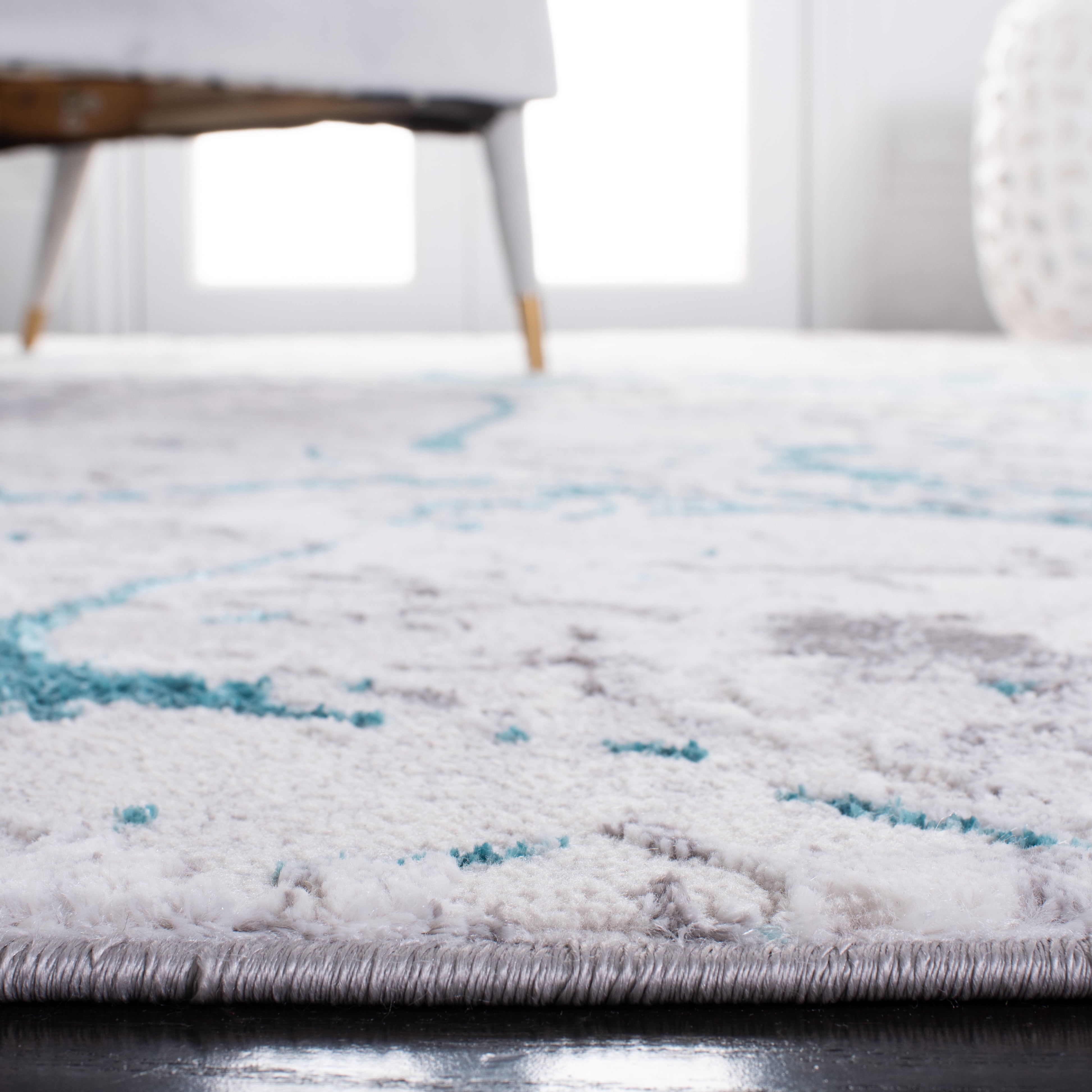 SAFAVIEH Amelia Pemala Abstract Area Rug, Gray/Aqua, 5'5" x 7'7"