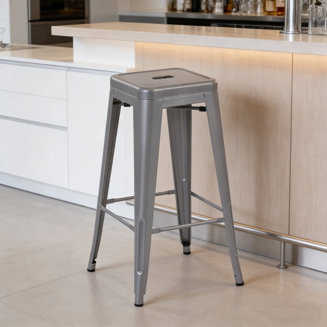 Ensemble de 4 tabourets de bar en métal Mainstays de 76 cm (30 pouces), couleur argentée