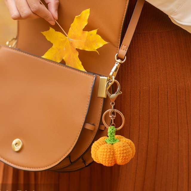 Llavero con Forma de Calabaza Pequeña de Imitación para Coche, Colgante, Adorno para Mochila Escolar, Regalo
