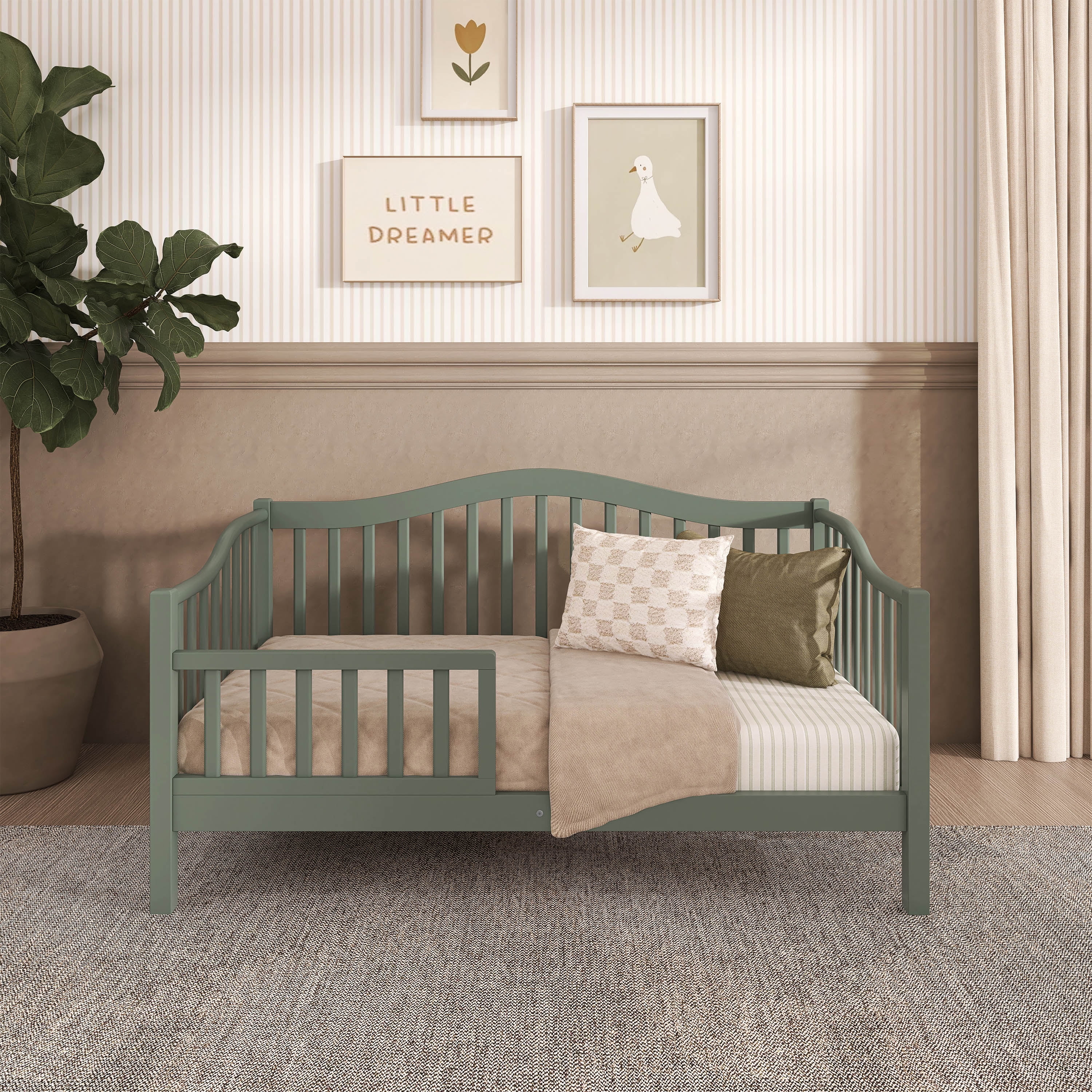Dream On Me Austin Toddler Day Bed, Meadow Green