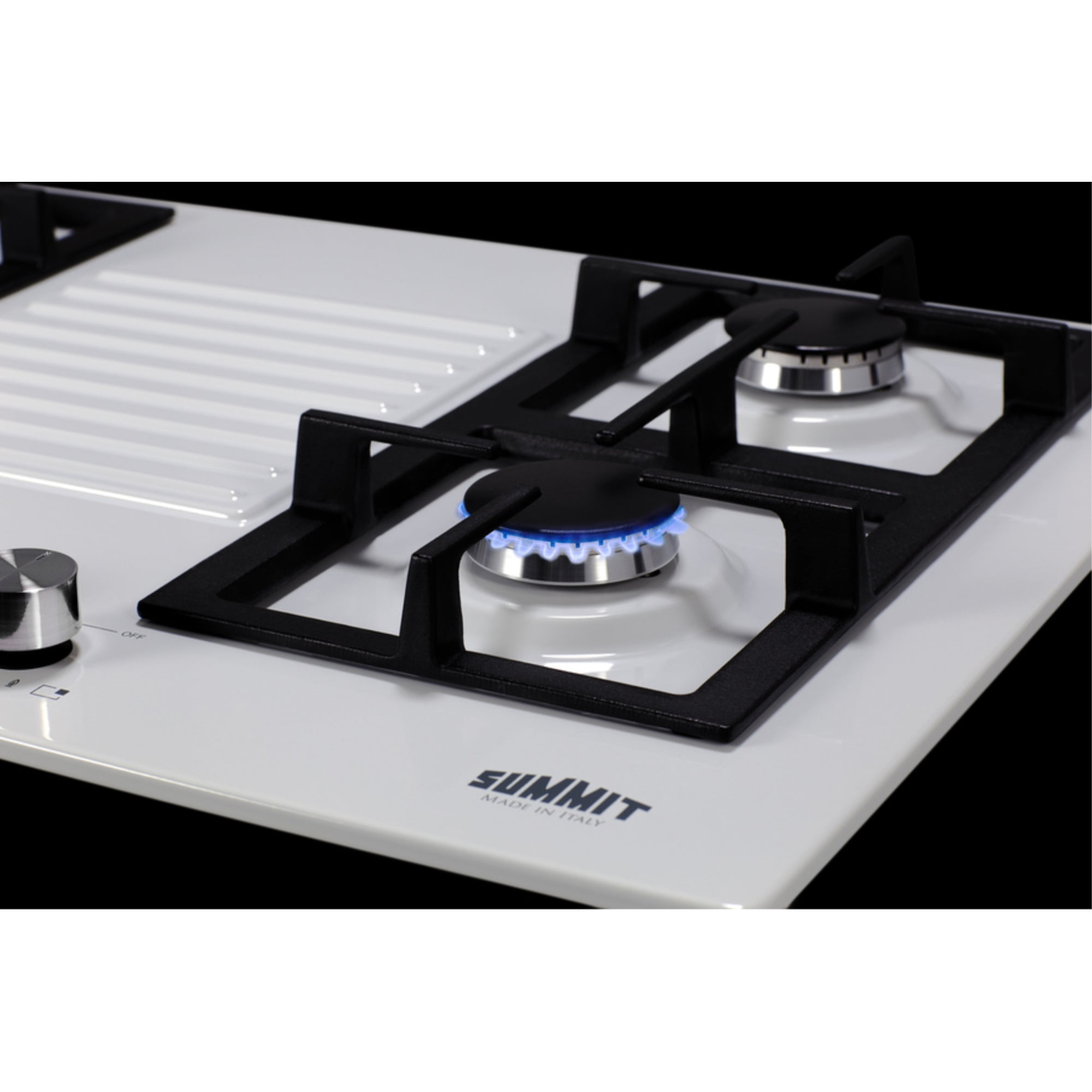30" wide 4-burner gas cooktop in white with sealed burners and cast iron grates