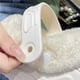 thumbnail image 5 of Pantuflas de algodón de felpa para mujer, cómodas y antideslizantes para interiores, zapatos planos, pantuflas de piso para dormitorio familiar, celebridades de Internet, 5 of 5