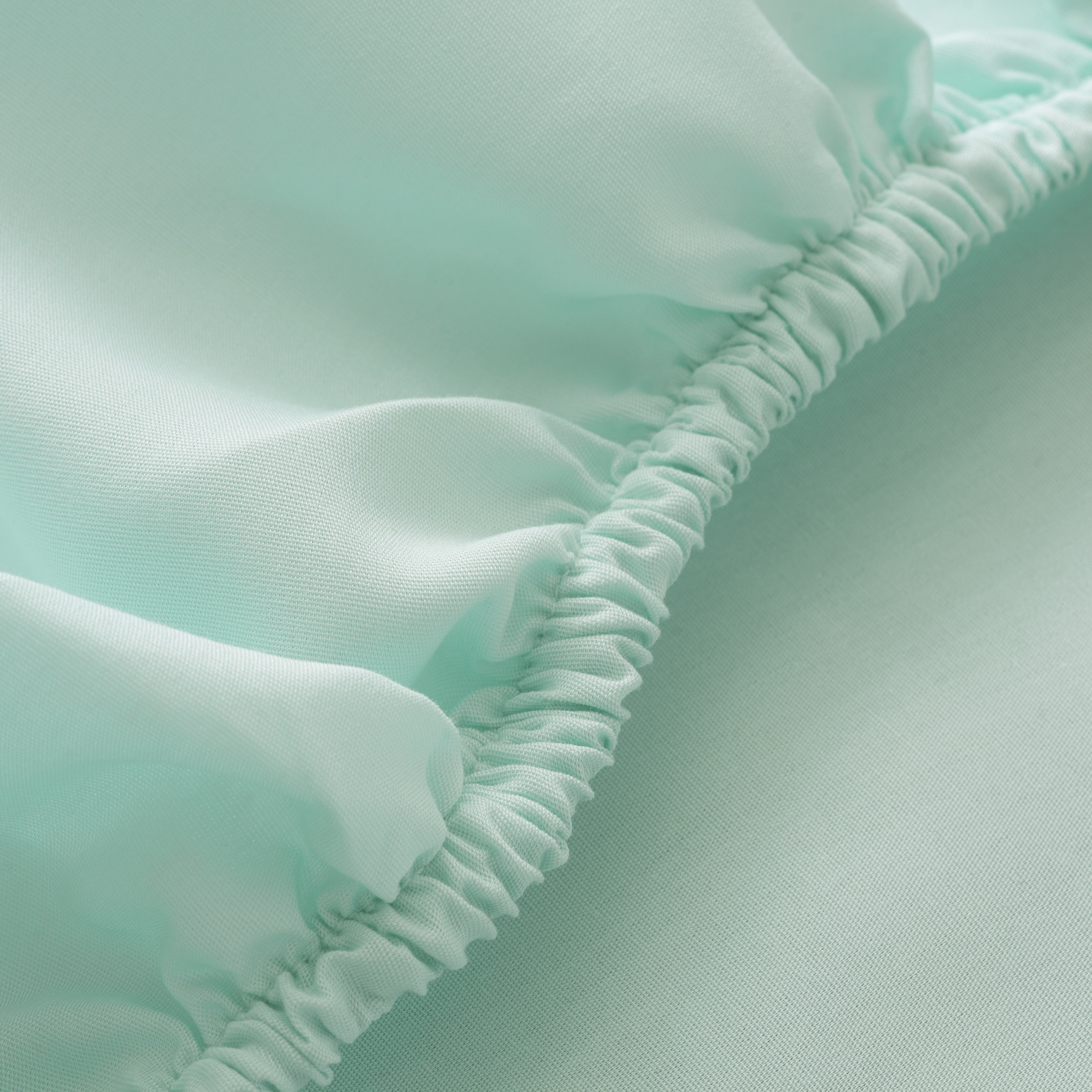 Welspun Basics 200TC Cotton Percale Solid Sheet Sets