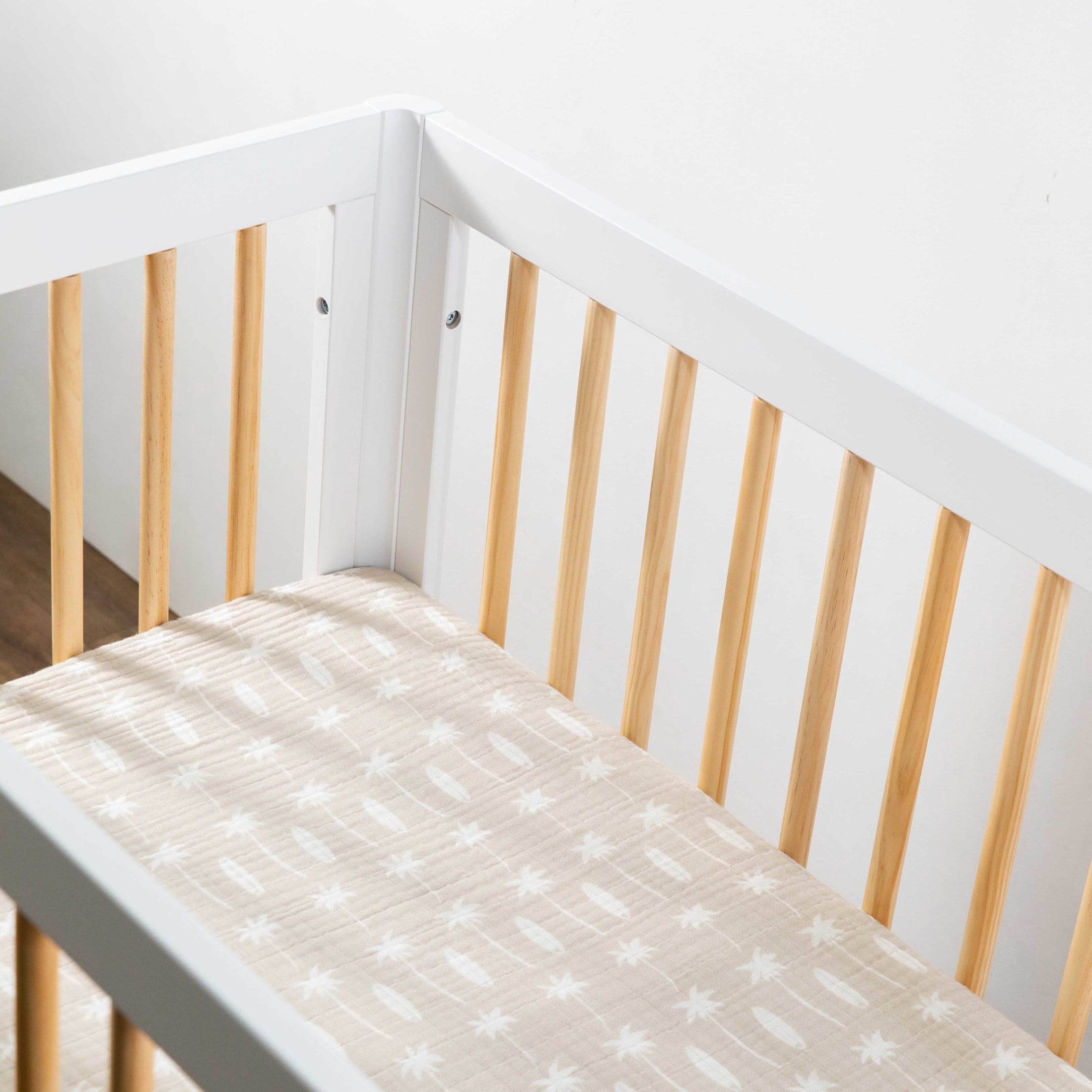 Babyletto Mini Crib Sheet in GOTS Certified Organic Muslin Cotton