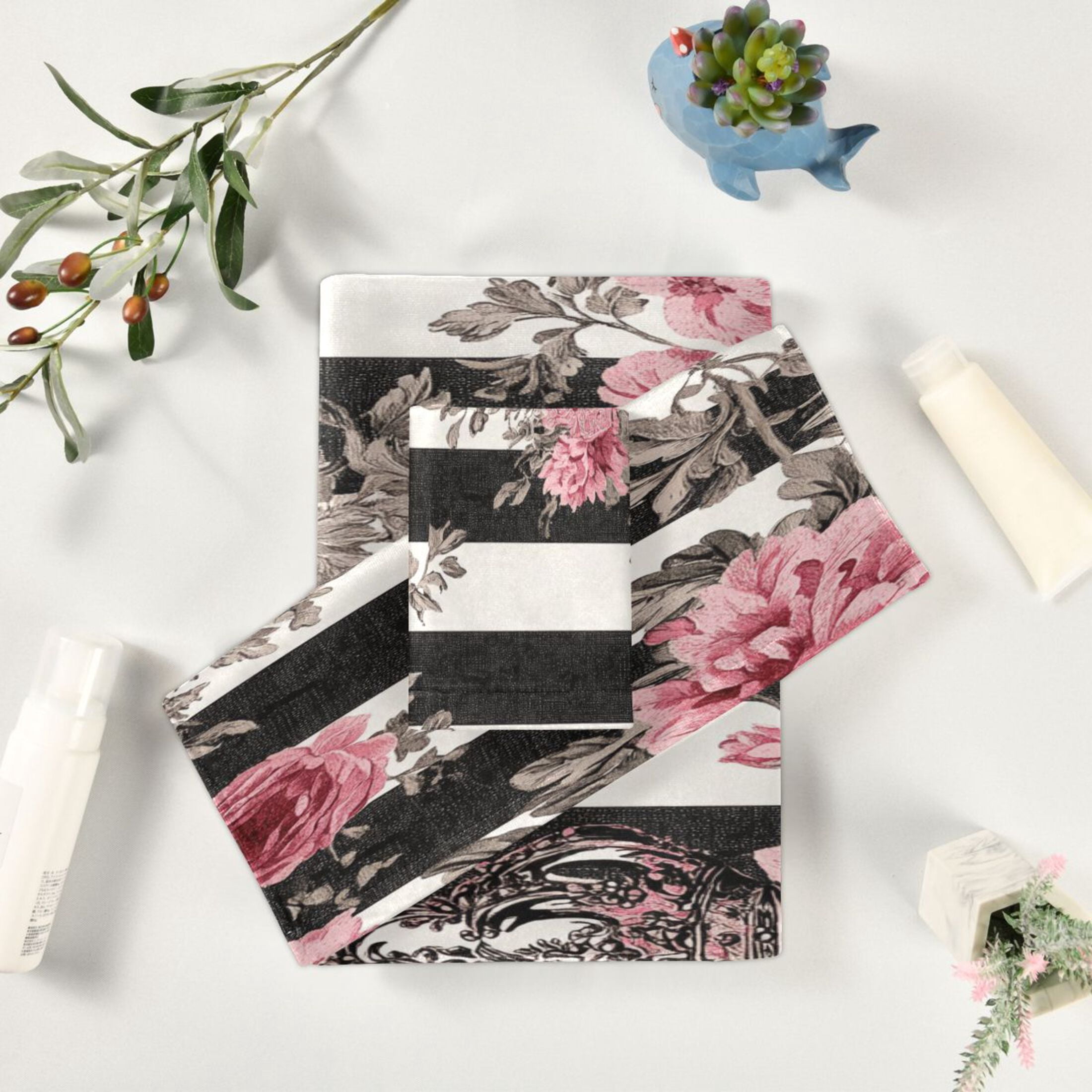 BZSMCE 3piece Bath Towel Sets Hand Bath Towels Fashion Black White Stripes Pink Roses Printed Towel Sets