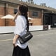 thumbnail image 4 of Bolso Unisex Gran Capacidad Deportivo Bandolera Casual Ajustable Crossbody Negro FLhrweasw Nuevo, 4 of 8