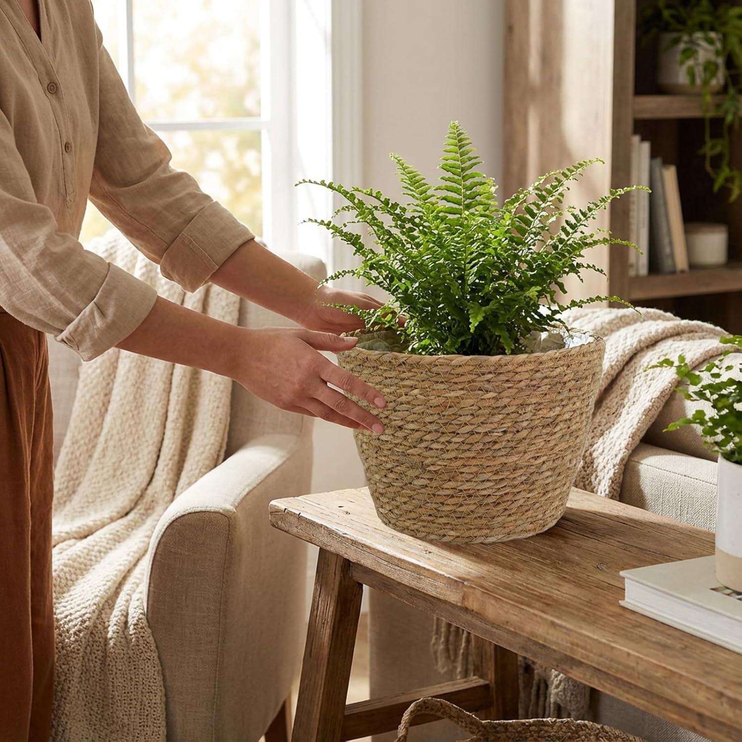 HoliHive 5 Pcs Large Premium Seagrass Planter Basket - Stylish Planter Baskets Woven Wicker Baskets with Plastic Lining for Indoor Outdoor Flower Plants Pots Cover Room Decor