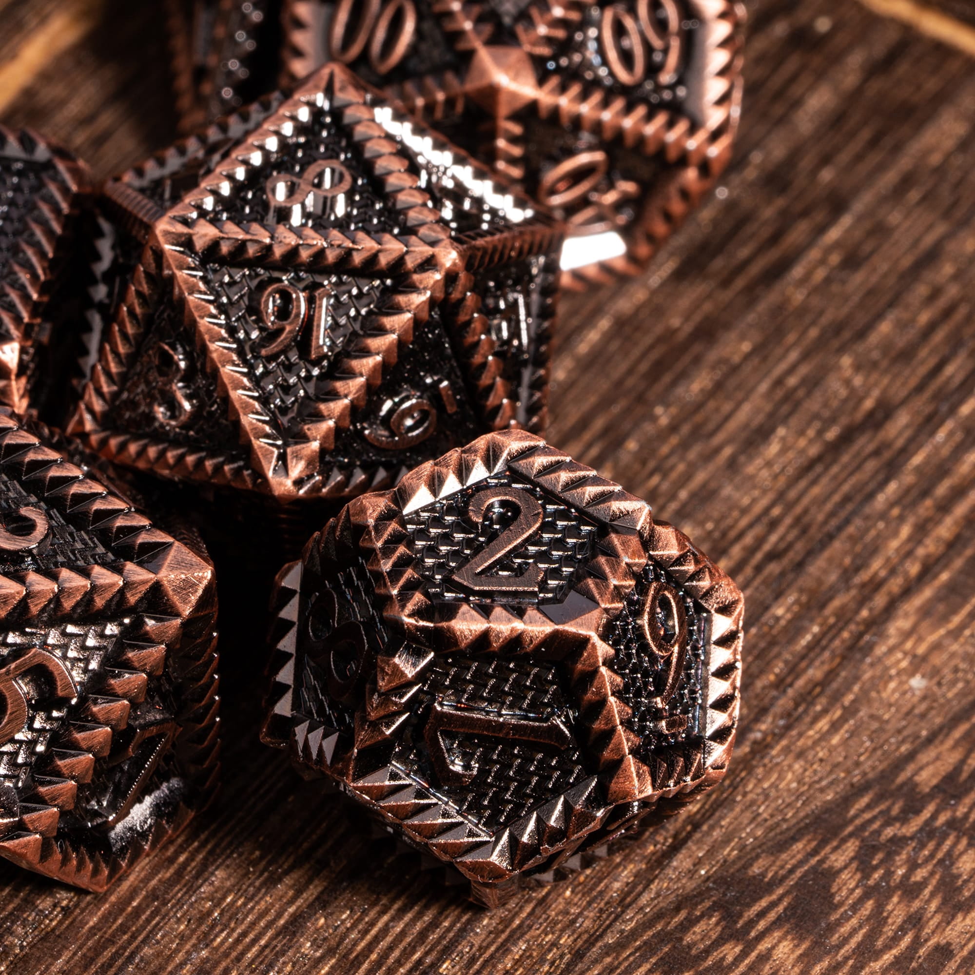 Cusdie Metal DND Dice Set, 7 die Metal Polyhedral D&D Dice Set Serrated Edge Dice for DND Dungeons and Dragons TTRPG Role Playing Games