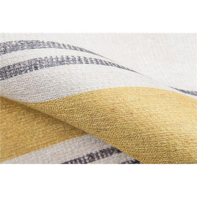 Momeni DISTRDIS-4YEL7696 Novogratz District Collection Escape Area Rug&44; 7 Pi 6 Po x 9 Pi 6 Po - Jaune