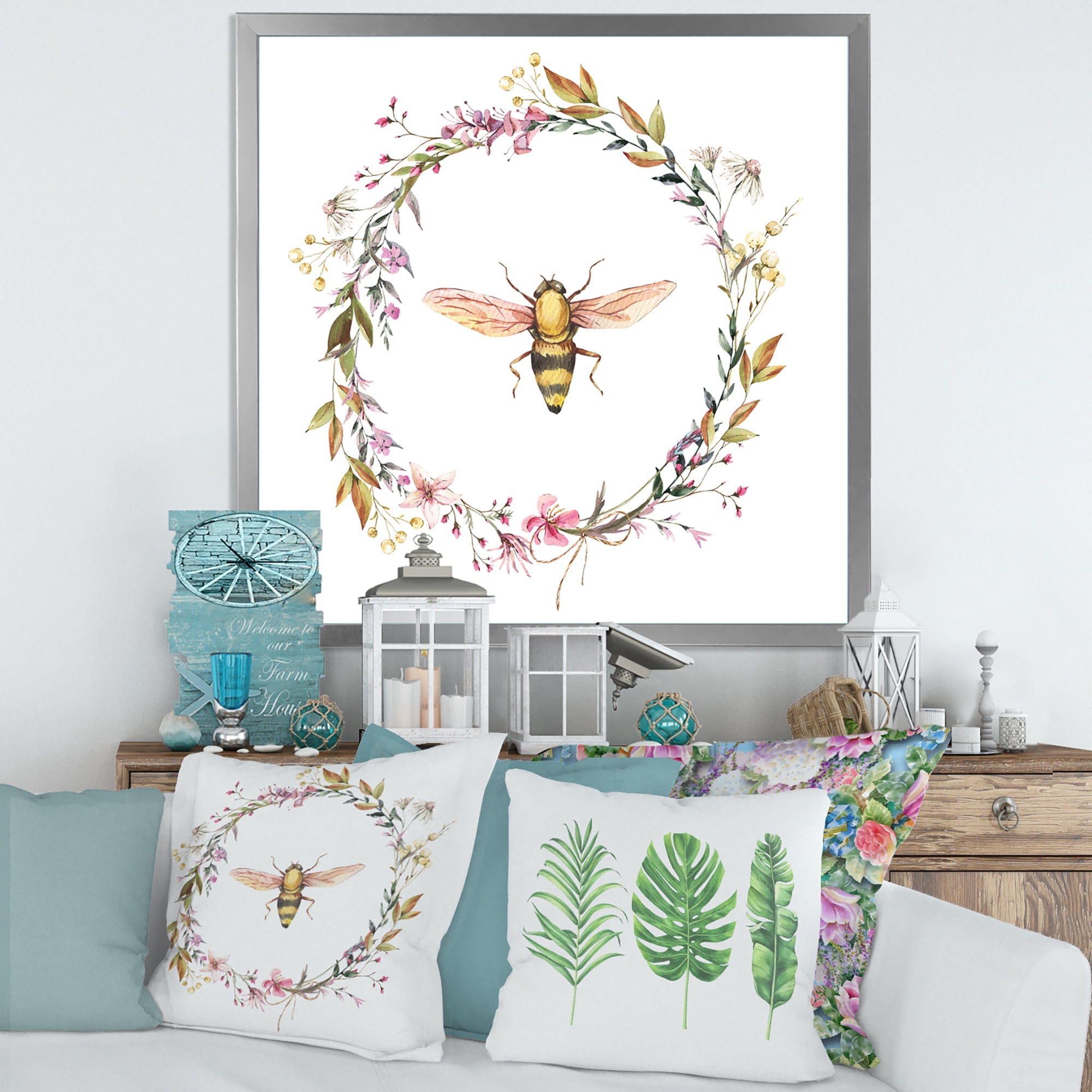 Designart 'Wildflowers Wreath and A Bee' Farmhouse Framed Art Print
