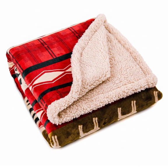 OVENTE Sherpa Throw Blanket, 50"x60", Reindeer Design, Red BLN4688 | Thick and Warm Blanket for Winter, Soft Fuzzy Plush Throw Gift or Sofa Couch Cover for Christmas or Holiday Season