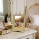 thumbnail image 5 of Marco de perlas europeas Oro plata | Decoración del hogar inspirada en resina al estilo francés | Marco de fotos de boda • Lente resistente a arañazos en alta definición • Sobremesa, tapices de, 5 of 6