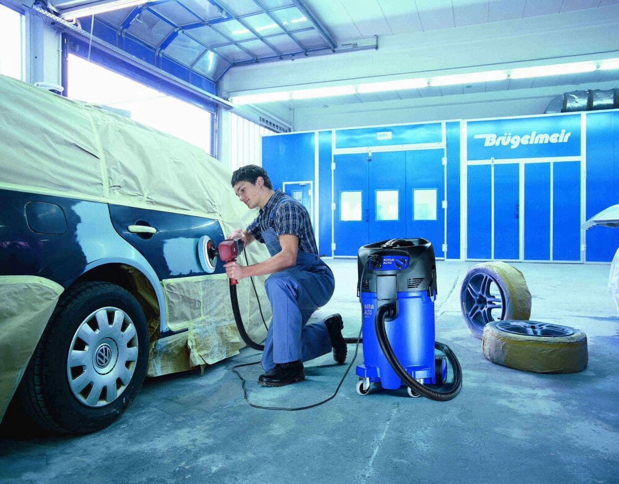Nilfisk Attix 50 12-Gallon Wet/Dry Vacuum (302004233)