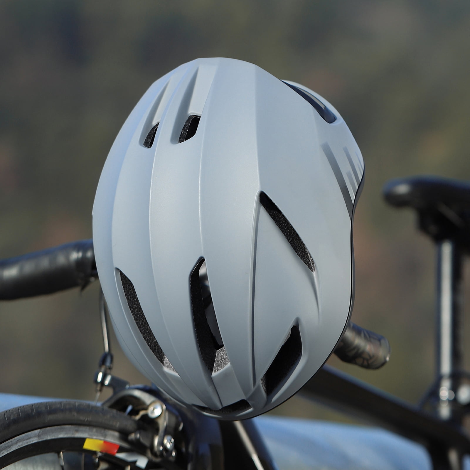 Cycle Equipment Cycle Breathable Cycle Helmet with Tail Light Helmet Integrated Bike Helmet Safety Cap Cycle Equipment