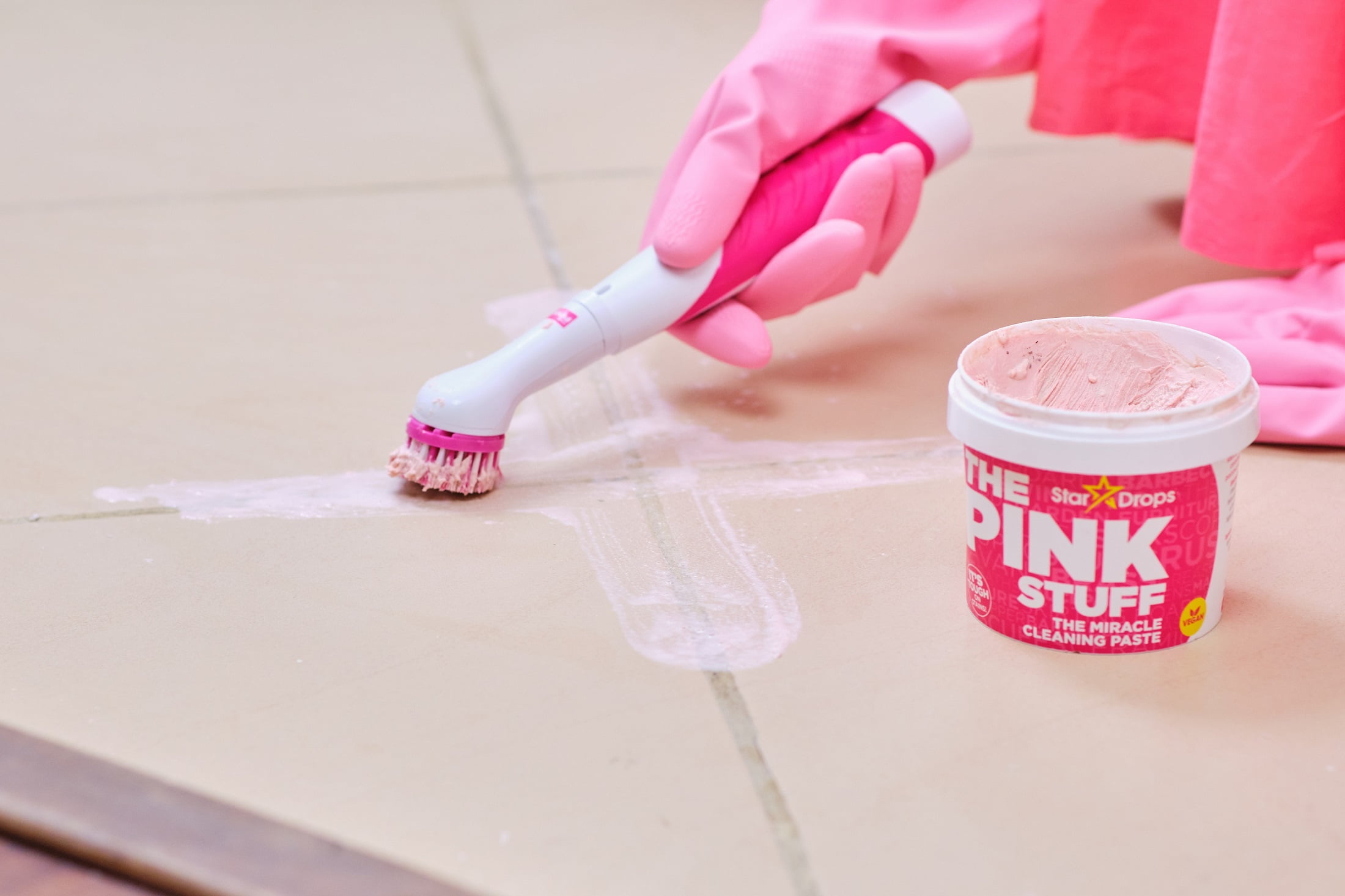 The Pink Stuff - Ultimate Bundle (1 Cleaning Paste, 1 Multi-Purpose Spray,  1 Cream Cleaner, 1 Bathroom Foam Cleaner)