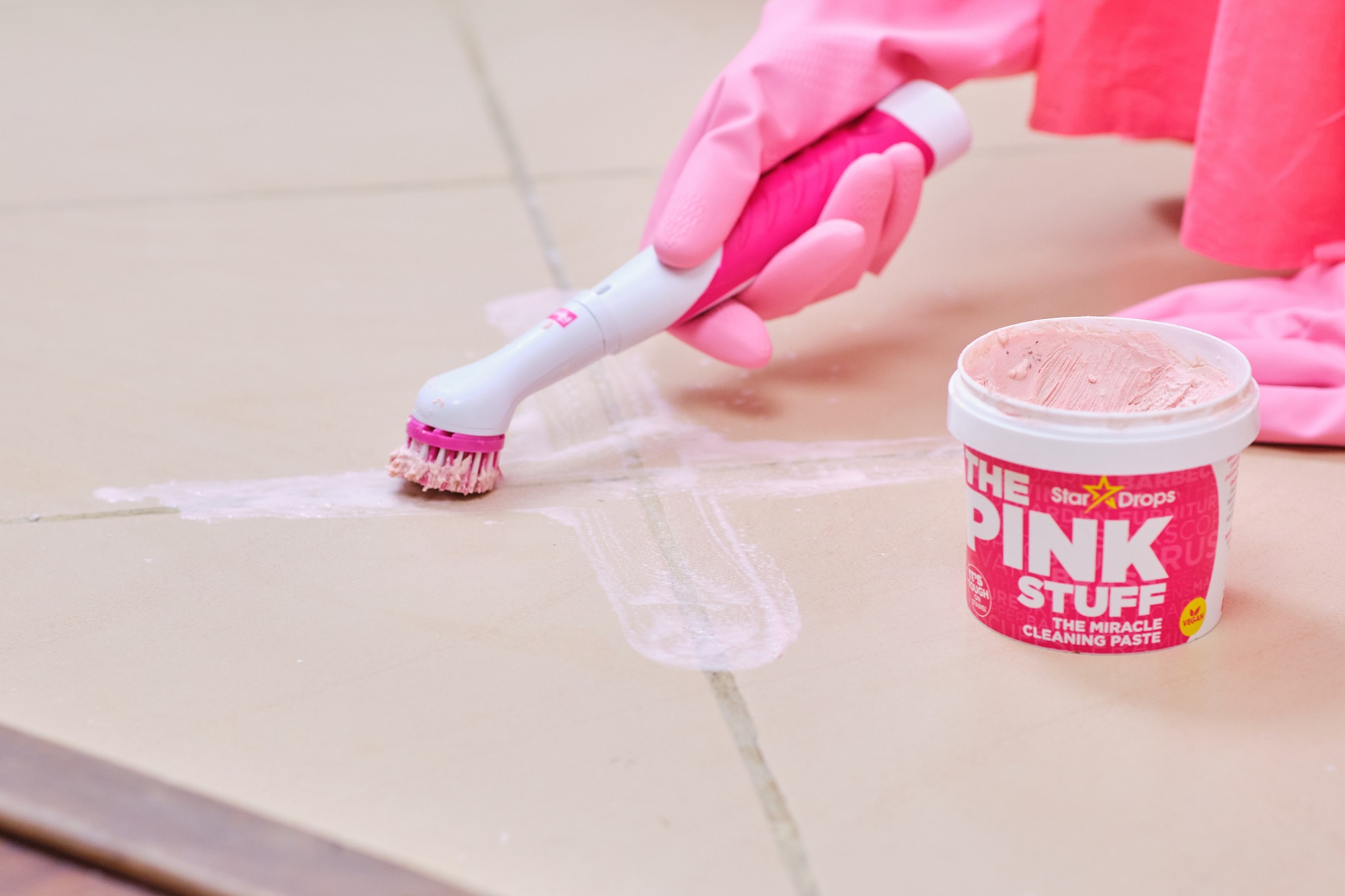 The Pink Stuff - Ultimate Bundle (1 Cleaning Paste, 1 Multi-Purpose Spray, 1 Cream Cleaner, 1 Bathroom Foam Cleaner) - image 4 of 8