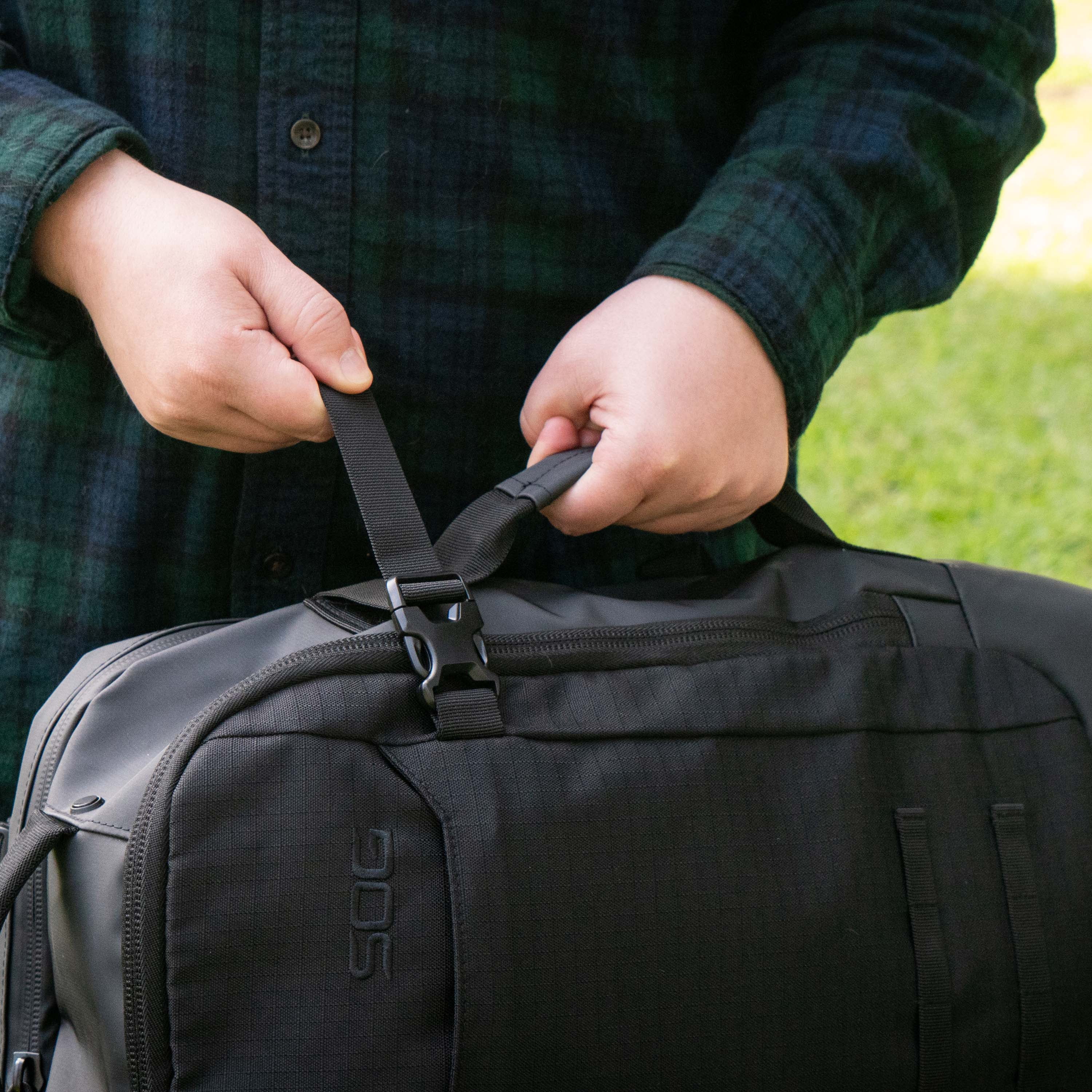 SOG Caravan Travel Backpack Black for Adults with 17-Inch Laptop Compartment