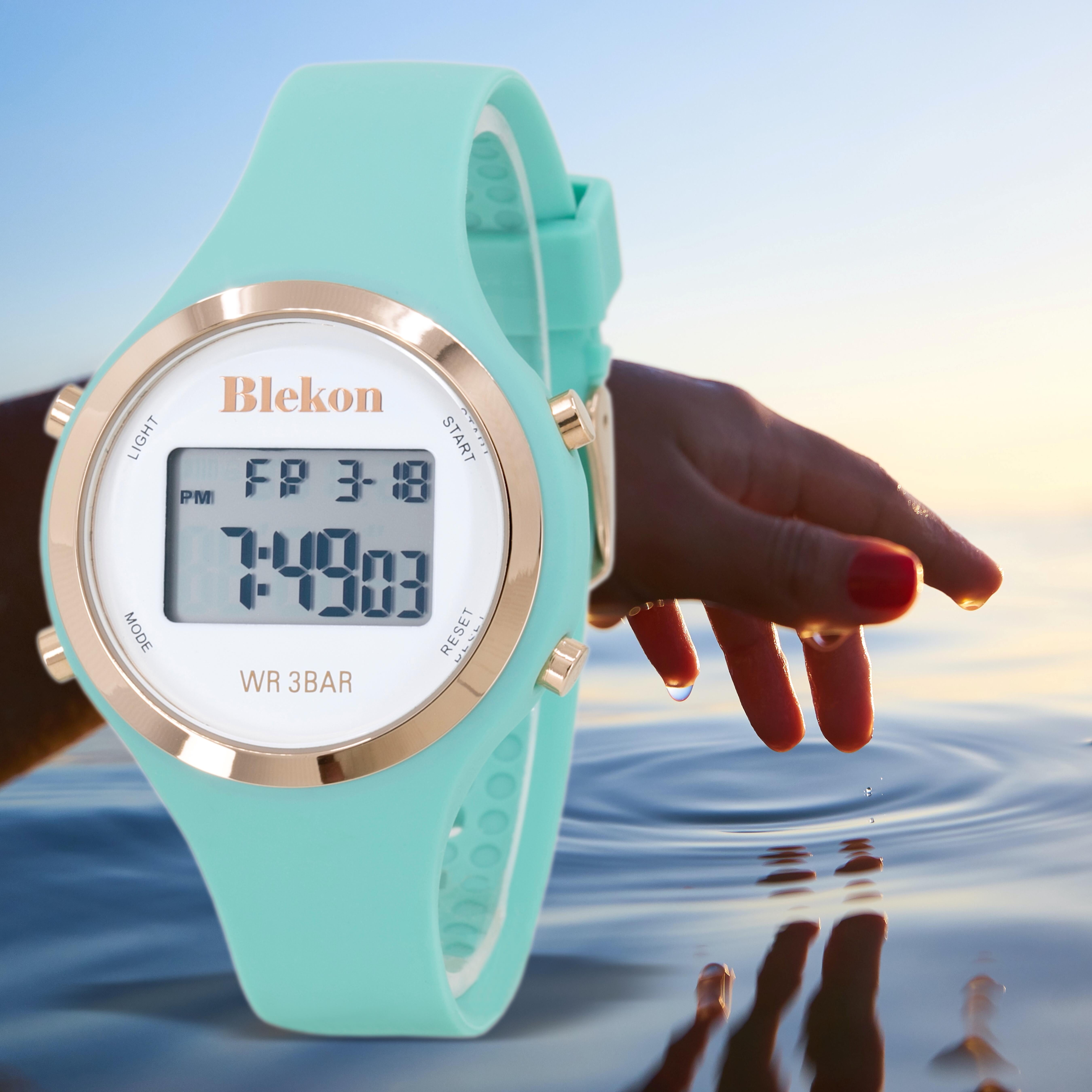 Ladies digital outlet sports watch