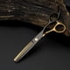 thumbnail image 2 of Tijeras de peluquería de oro negro profesional Tijeras de corte de pelo de peluquero de acero inoxidable Conjuntos Tijeras rectas multifuncionales de salón Tijeras de dientes, 2 of 5