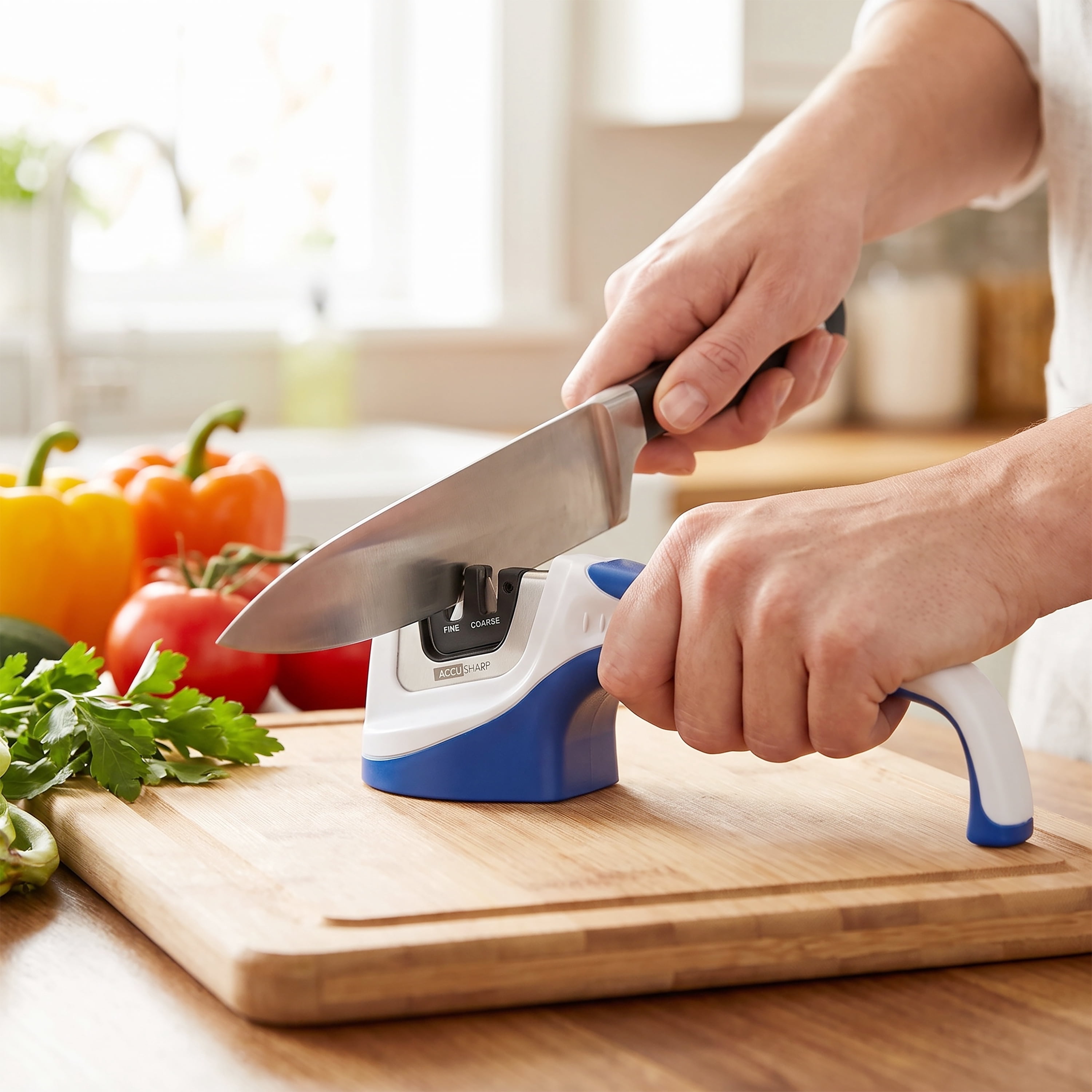 AccuSharp Two-Stage Pull-Through Knife Sharpener with Diamond-Honed Tungsten Carbide and Fine Ceramic Rods