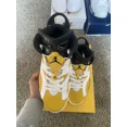 thumbnail image 2 of Ni - ke Jordan 6 Yellow Orche Size 8, 2 of 5
