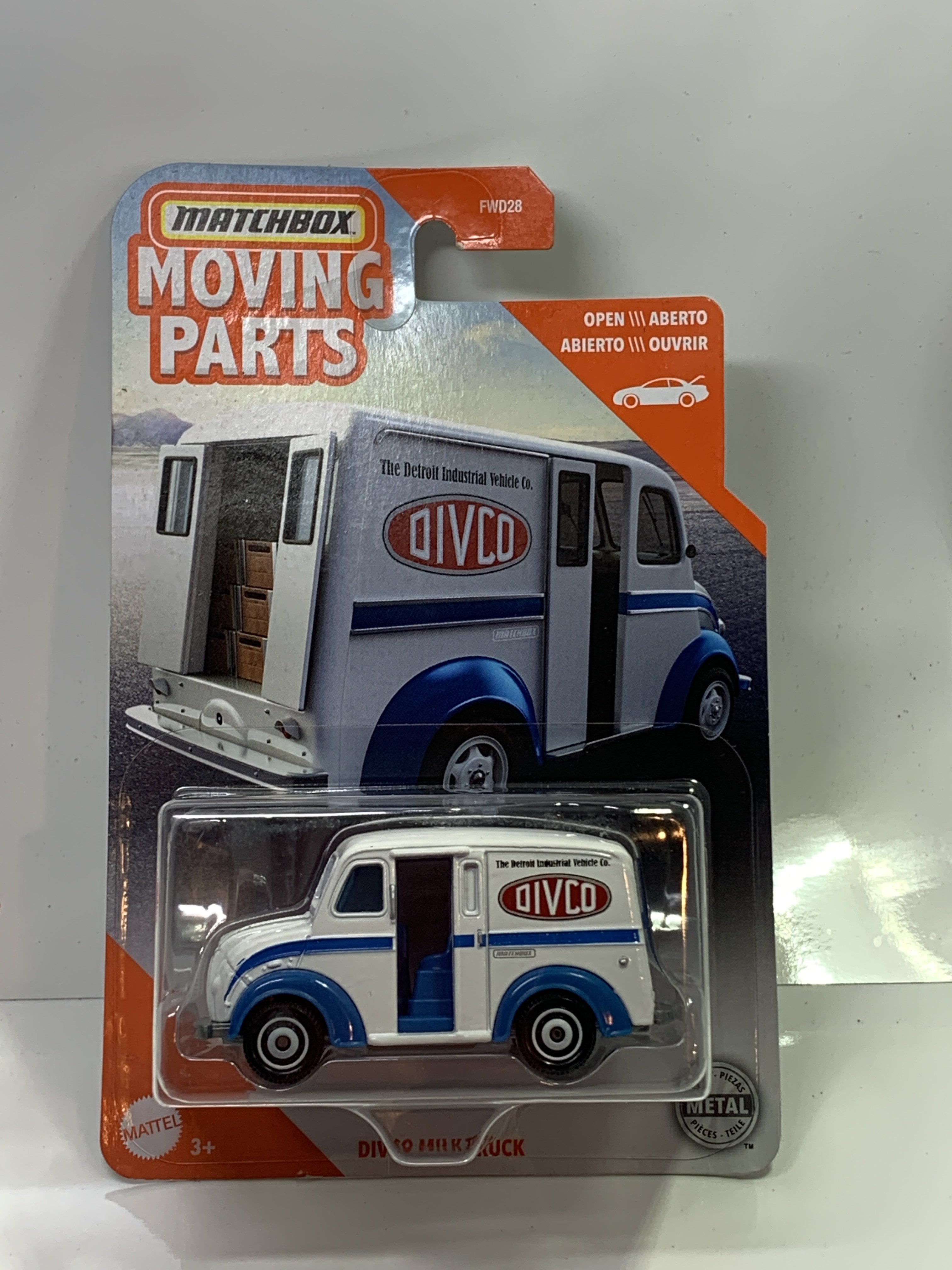Matchbox Moving Parts Divco Milk Truck Lot Of 2 1:64 