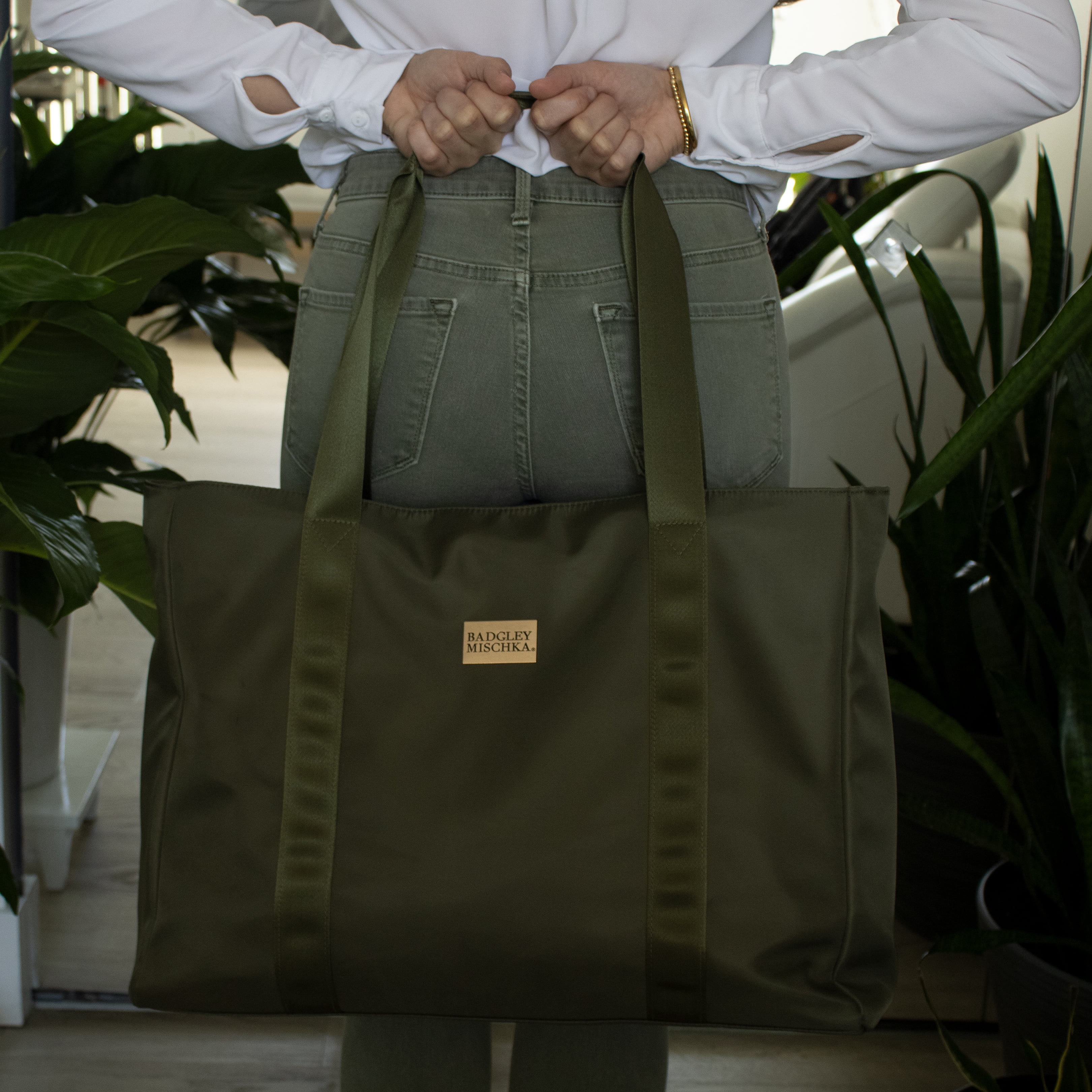 yeti bag with zipper YETI Hopper Two 20, Portable Cooler, Fog Gray/Tahoe Blue : Amazon.com.au:  Sports, Fitness & Outdoors