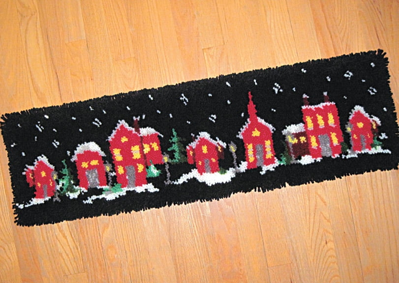 Mary Maxim Christmas Village Latch Hook Rug Kit