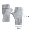 thumbnail image 2 of Guantes de punto Merino con dedos abiertos, 2 of 5