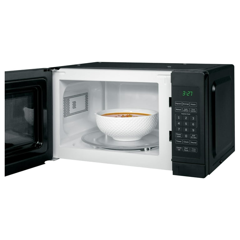 GE 0.7-cu ft 700-Watt Countertop Microwave (Black)